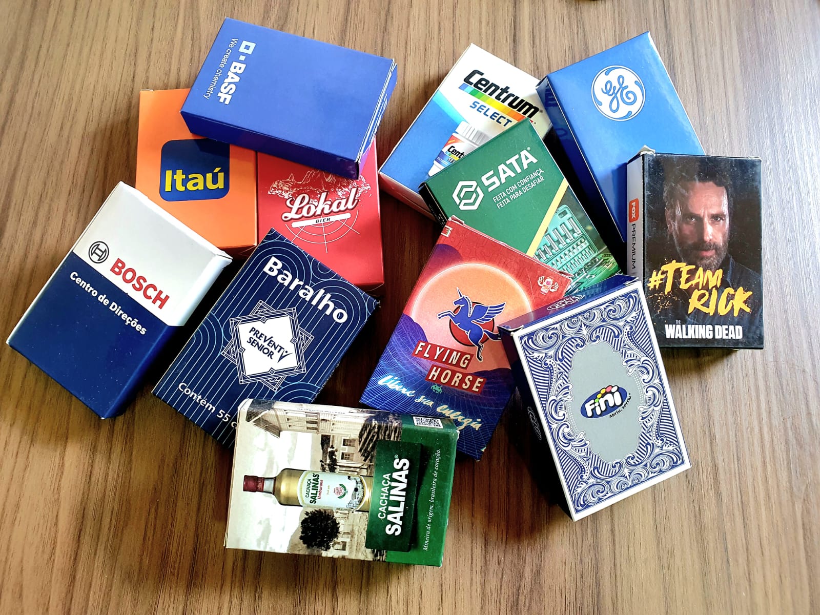 Brindes corporativos — Caixas personalizadas produzido pela Upgraph